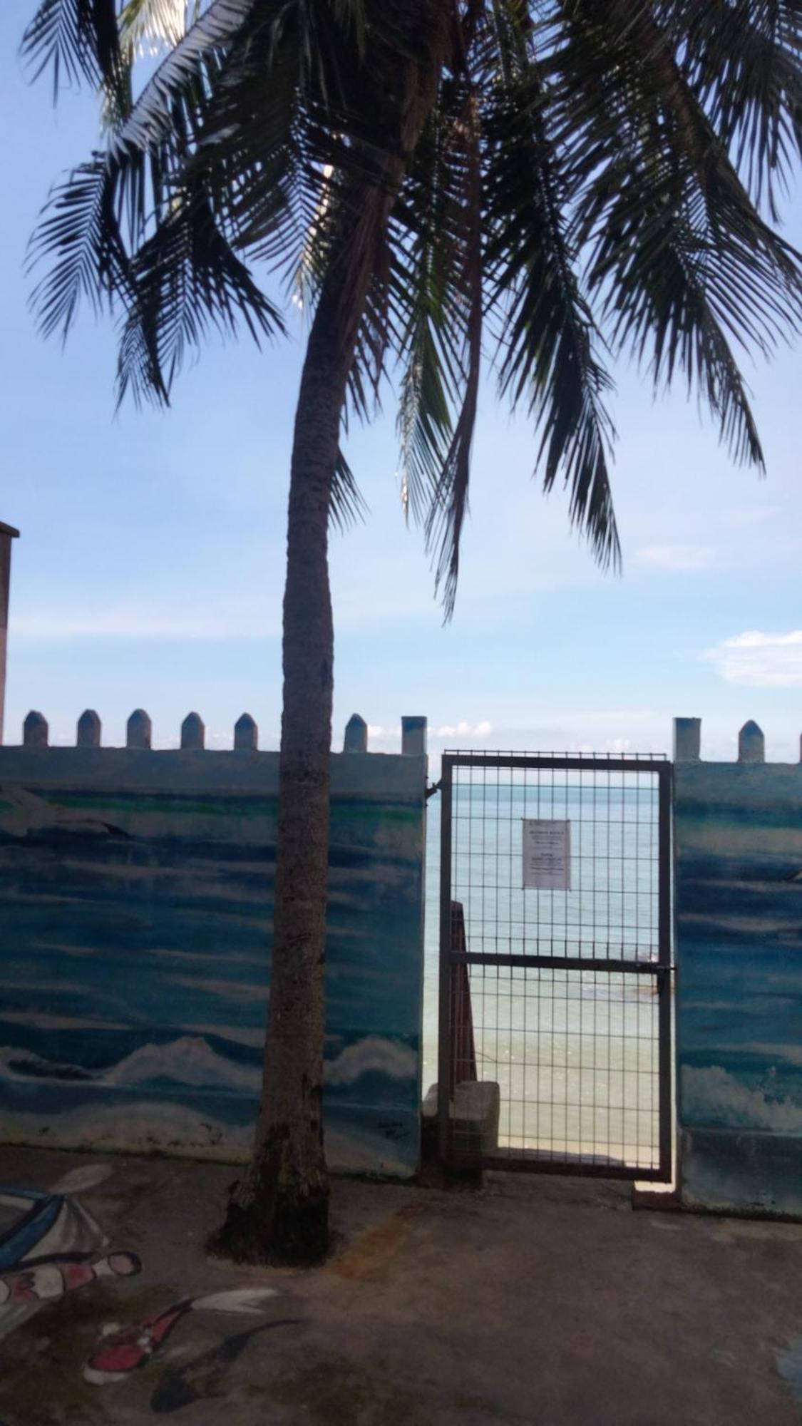 Pd Seaview Corus Paradise Lagoon Port Dickson Kültér fotó
